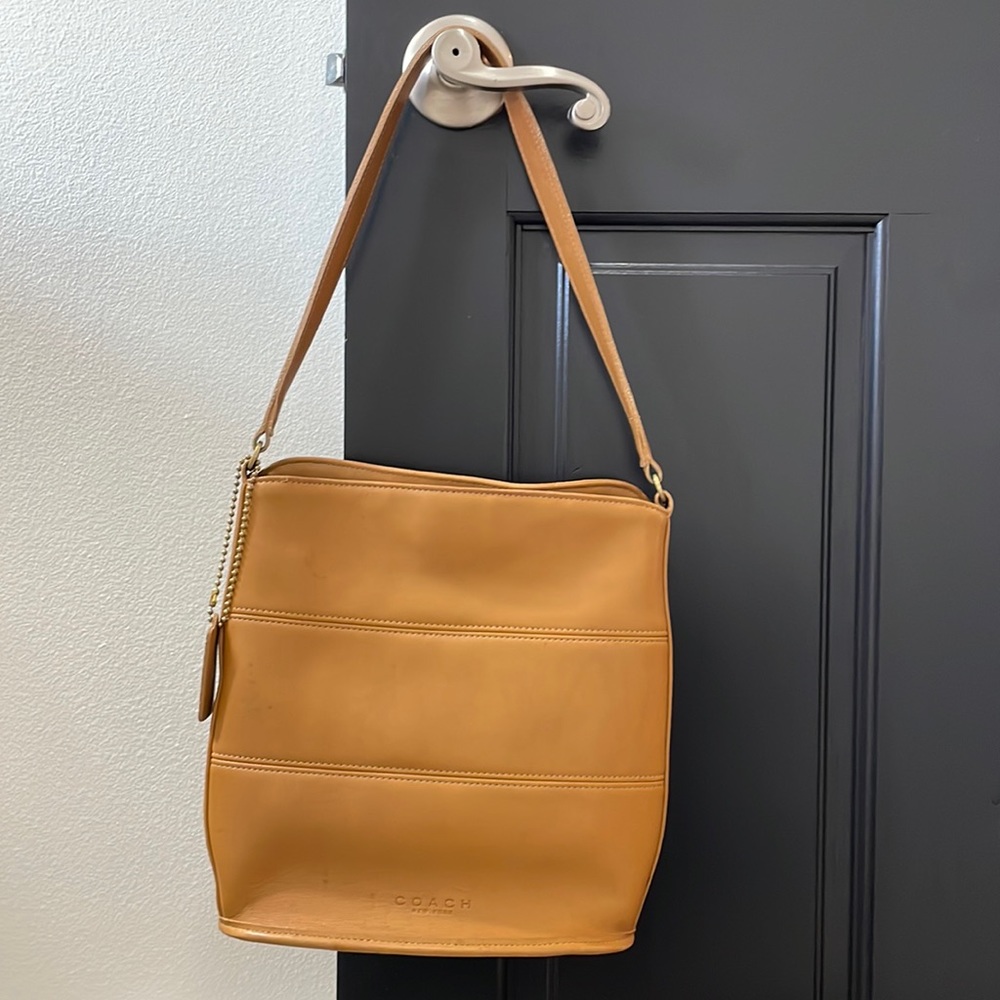 Coach Tan Leather Shoulder Bag - Picture 4 of 16